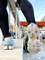کتونی نیوبالانس ۹۰۶۰ فیروزه ای