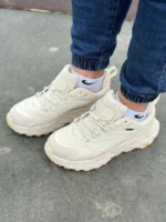کتونی هوکا اناکاپا رنگ کرم  Goretex  چهار فصل مخصوص کوهنوردی