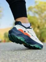 کفش کلمبیا مدل fuga رنگ سفید با زیره سرمه ای