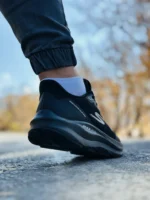 کتونی اسکیچرز مدل slip-ins مشکی