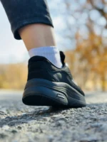 کتونی اسکیچرز مدل go walk رنگ تمام مشکی زنانه
