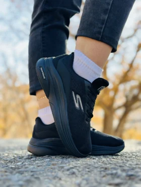 کتونی اسکیچرز مدل go walk رنگ تمام مشکی زنانه