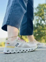 کفش کیوسی مدل کلود رانر – Unisex Cloud Runner رنگ کرم